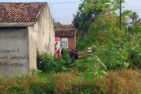 JOVEM É ALVEJADO COM TIROS NA CIDADE DE SÃO CRISTÓVÃO - SE