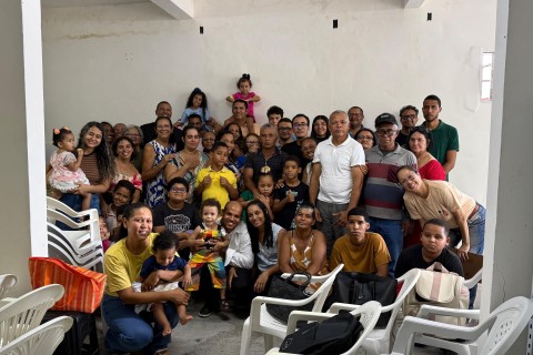 Celebração e Fé: Igrejas de Cristo de São Cristóvão e Carmópolis se Unem em Culto de Confraternização