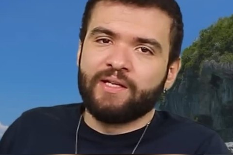 O youtuber e humorista Tiago Santineli, sugeriu "Desligar o deputado"