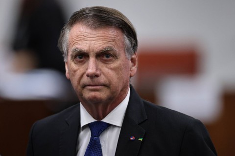 EX-PRESIDENTE BOLSONARO É LEVADO PELA PF A PRISÃO EM SUPERINTENDÊNCIA DA PF EM BRASÍLIA