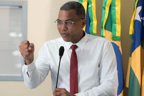 Lilo Abençoado: A Ascensão e Consolidação como Líder da Oposição em São Cristóvão