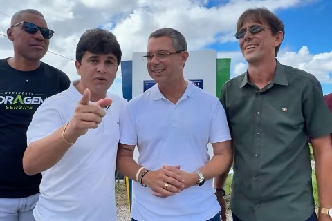 Ao lado de Fábio Mitidieri e lideranças, Diego Prado agradece pavimentação da Cabrita e relembra histórico de lutas