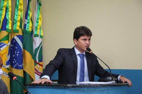 Desistência de Diego Prado redesenha o tabuleiro eleitoral em São Cristóvão