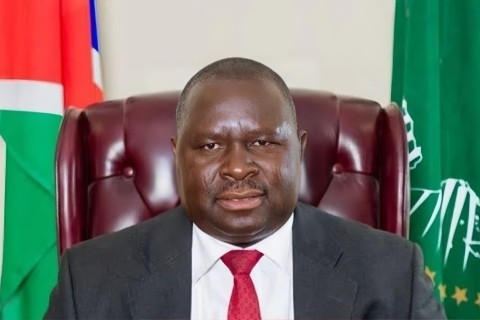 "Adolf Hitler" é reeleito no Namíbia